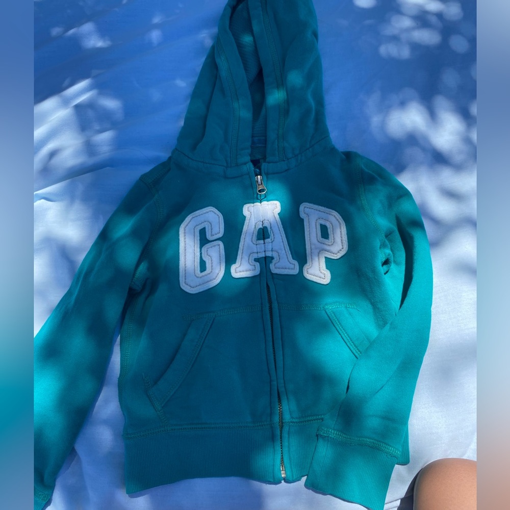 GapKids Emerald Green Sweatsuit Gender Neutral Set